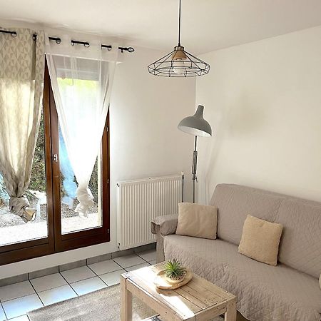 Apartament Joli Studio Avec Jardin Annecy Zewnętrze zdjęcie