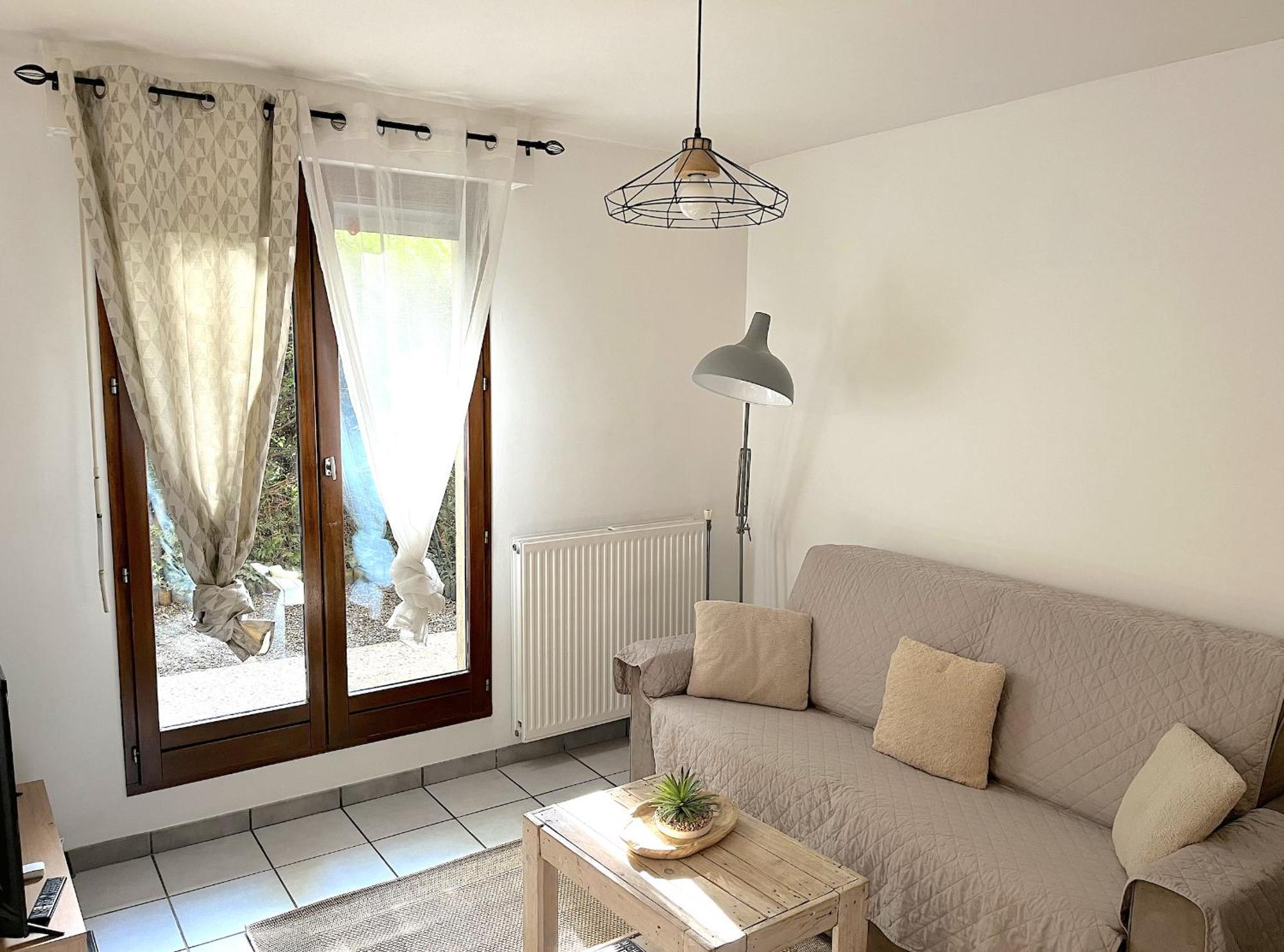 Apartament Joli Studio Avec Jardin Annecy Zewnętrze zdjęcie